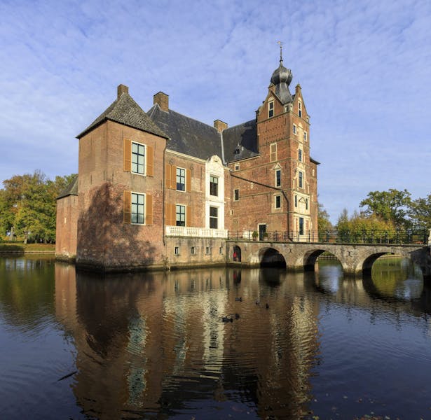 Kasteel Cannenburch vooraanzicht