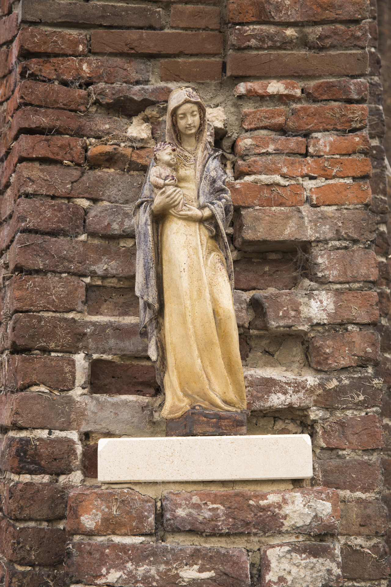 Kasteelse Hof te Ooy Mariabeeld