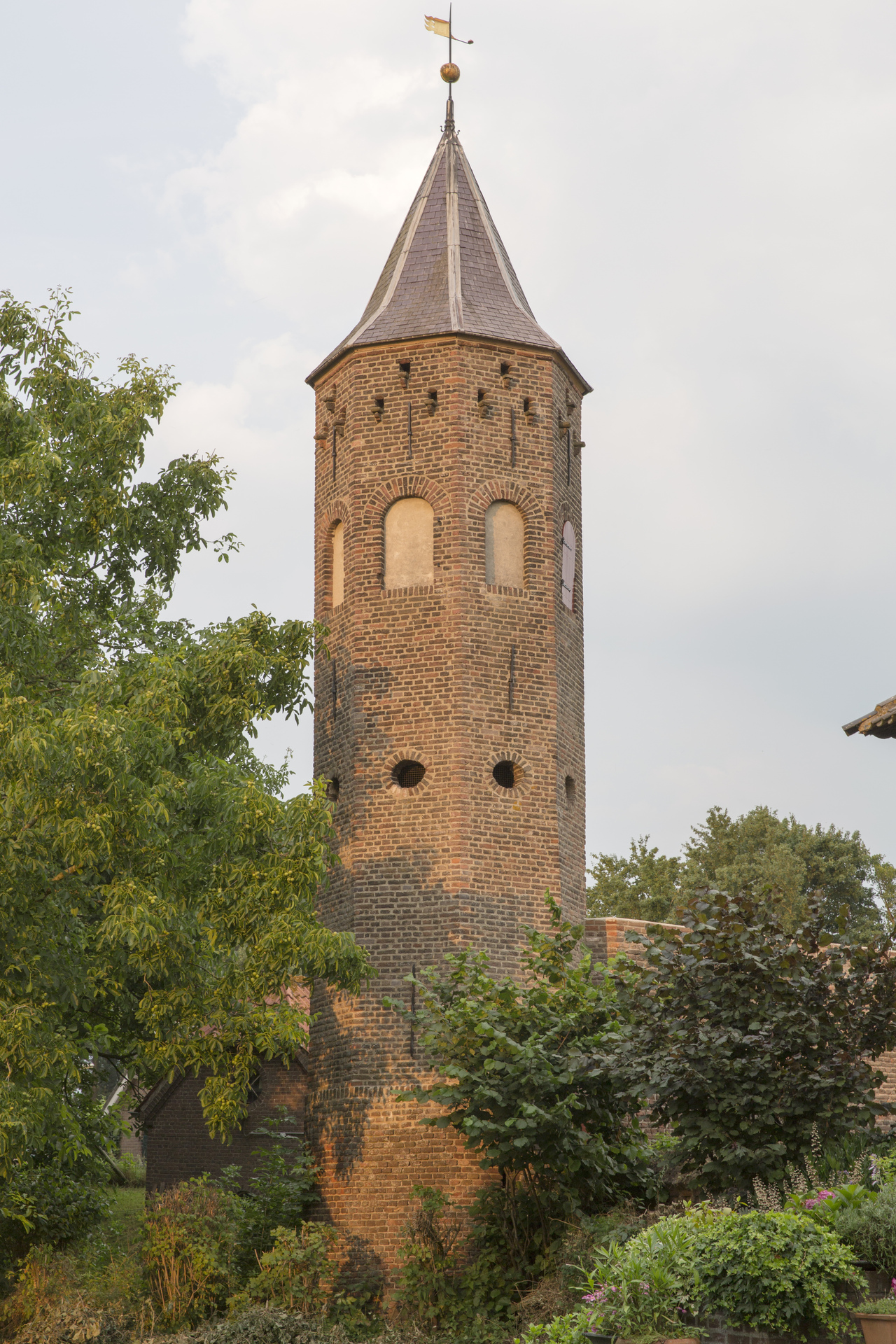 Kasteelse Hof te Ooy toren
