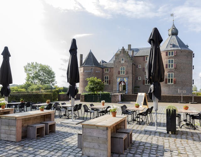 Terras Koetshuis met uitzicht op kasteel Ammersoyen
