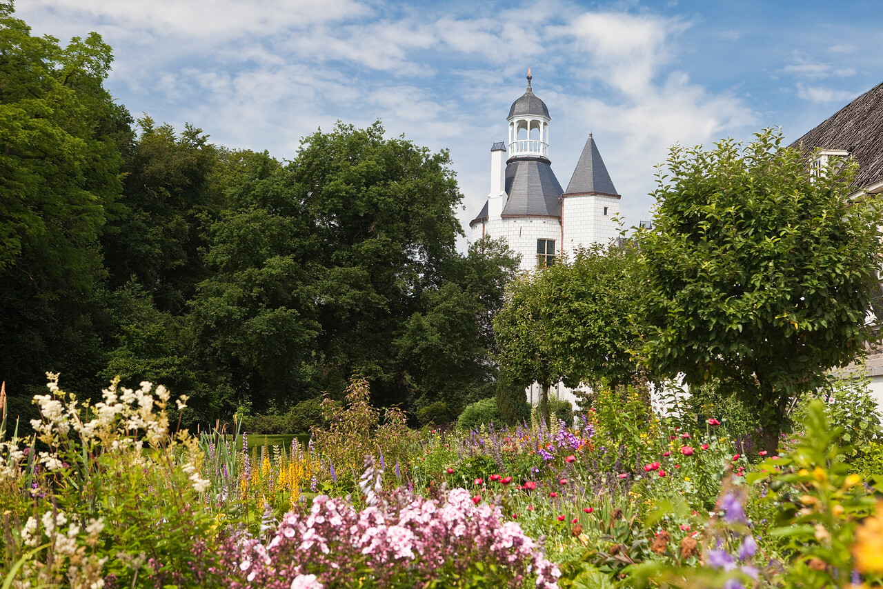 Kasteel Wisch bloementuin