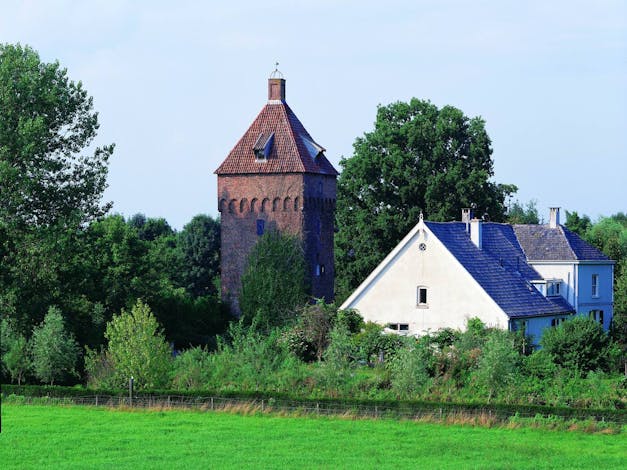 Toren van Poelwijk gebouw