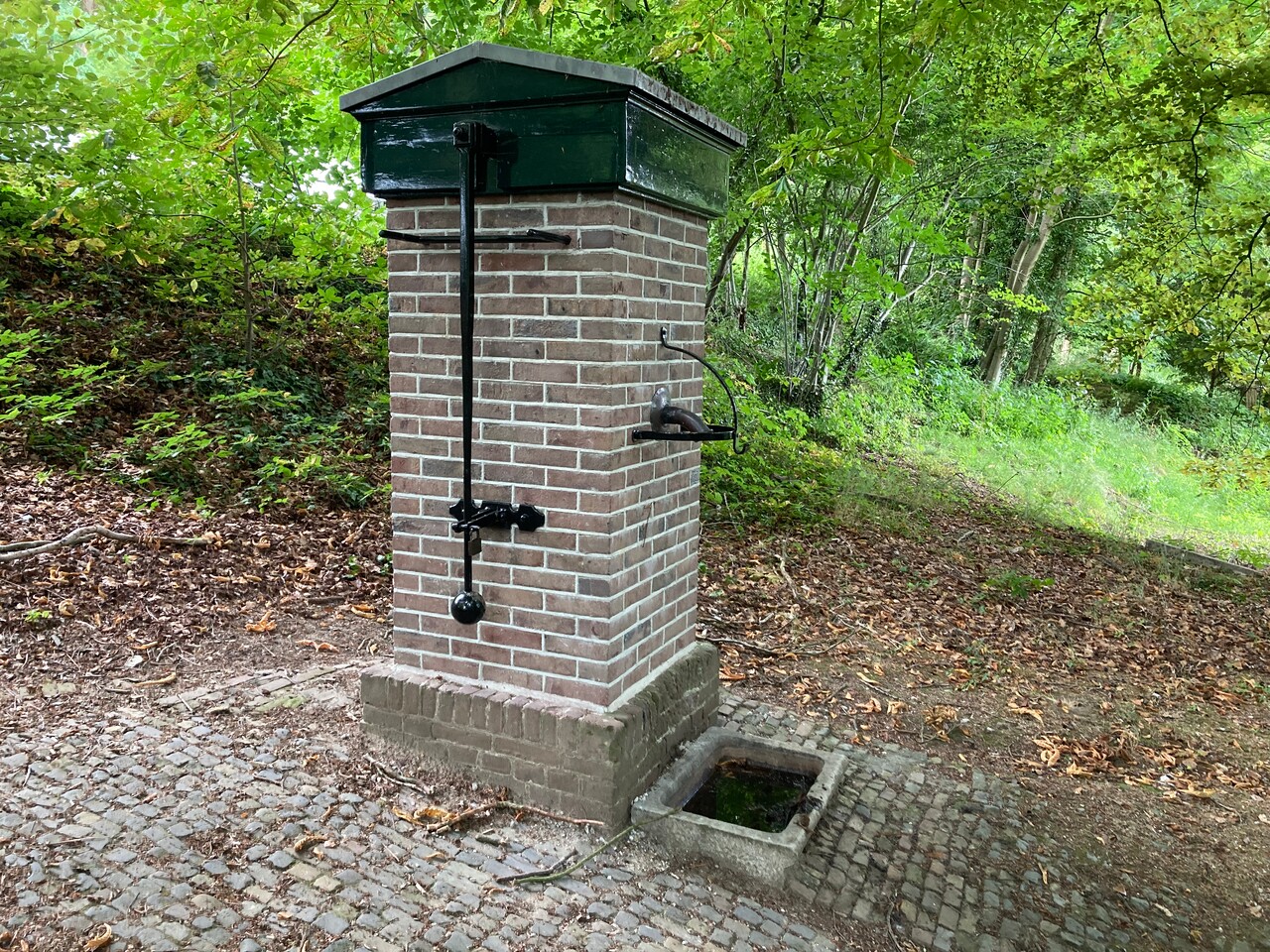 Waterpomp Torckschool Rozendaal