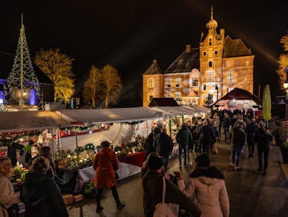Kerstmarkt bij kasteel Cannenburch
