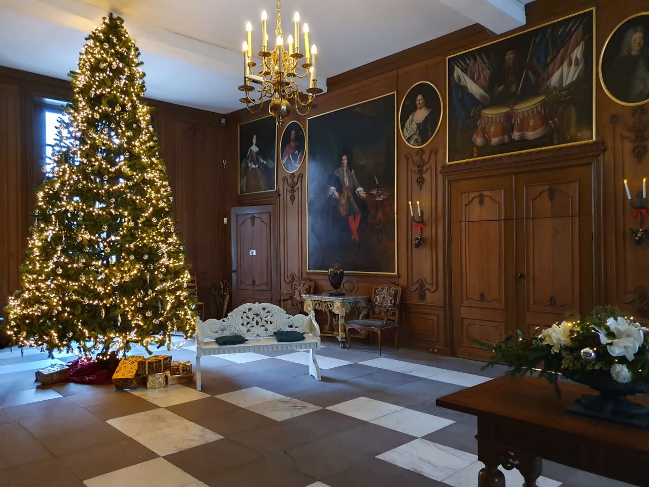 Cannenburch-kasteel-ontvangsthal-kerst