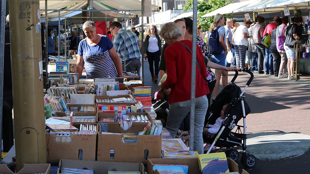 Cannenburch-kasteel-vaasaqua-boekenmarkt