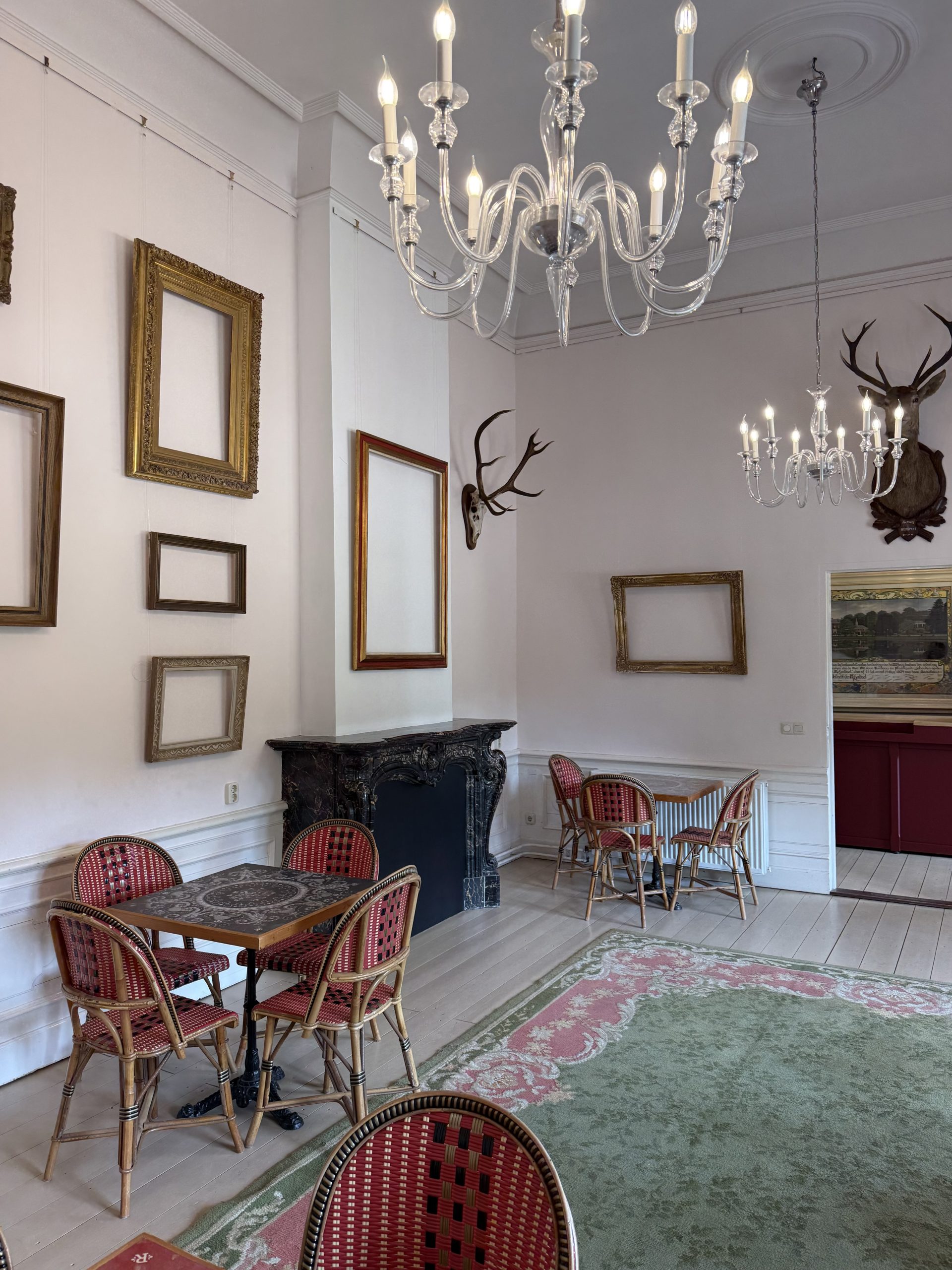 Kasteelcafe-oranjerie-kasteel-rosendael-vrij-te-gebruiken