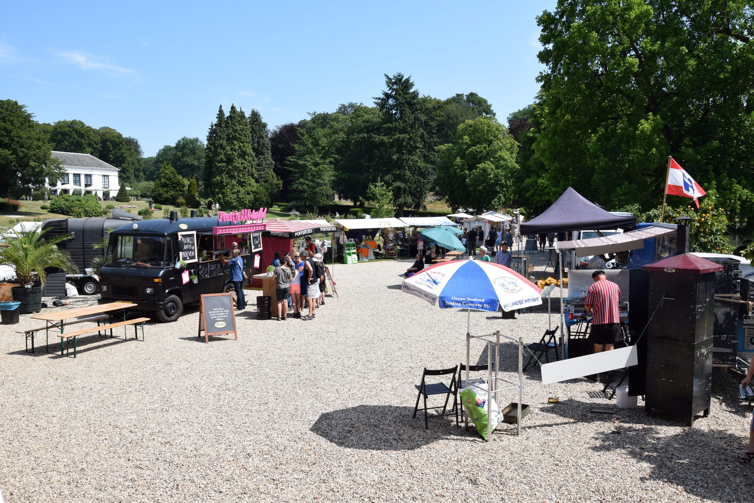 Trotsmarkt-bij-kasteel-Rosendael-in-de-zomer