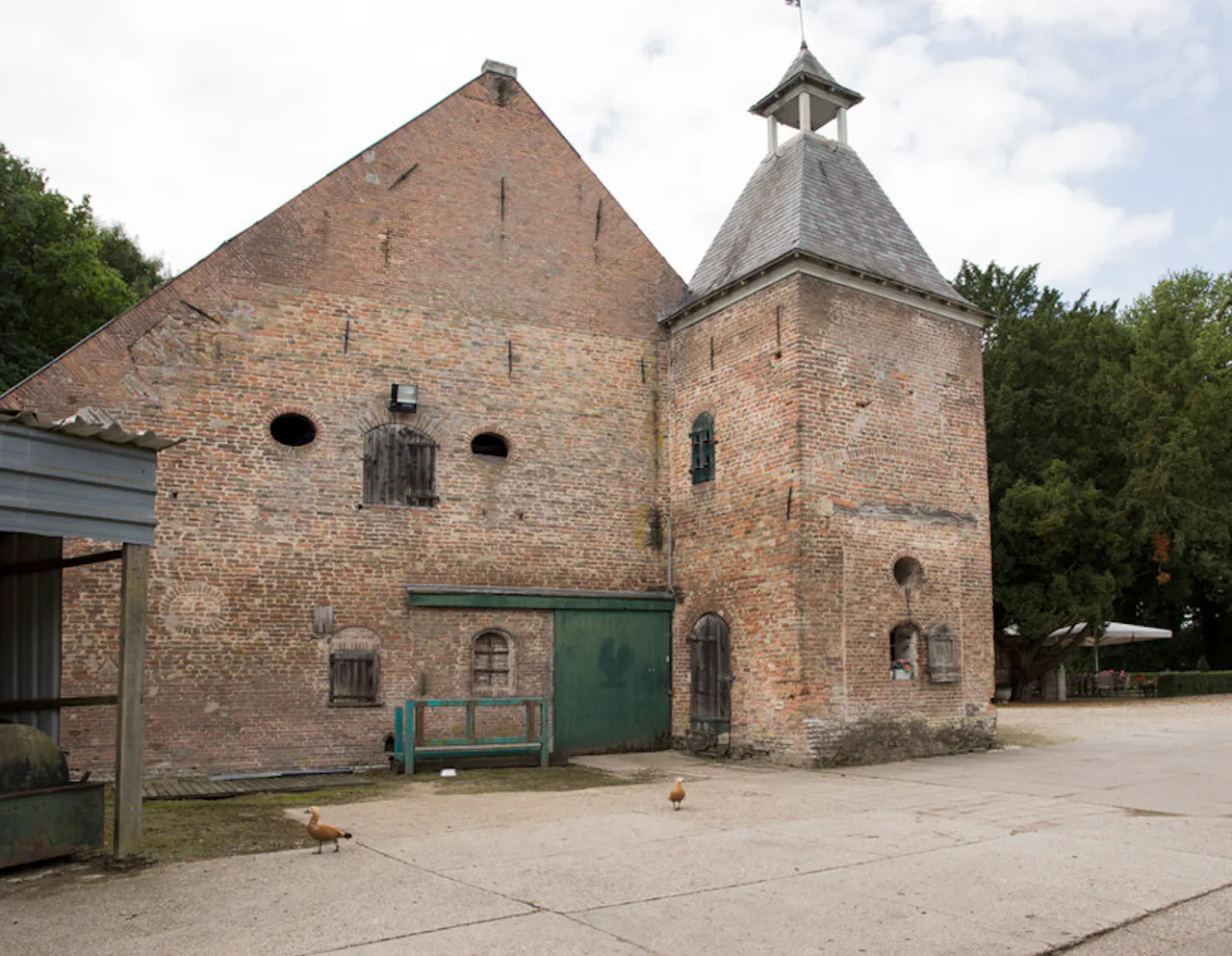 Bouwhuis bij kasteel Wyenburg