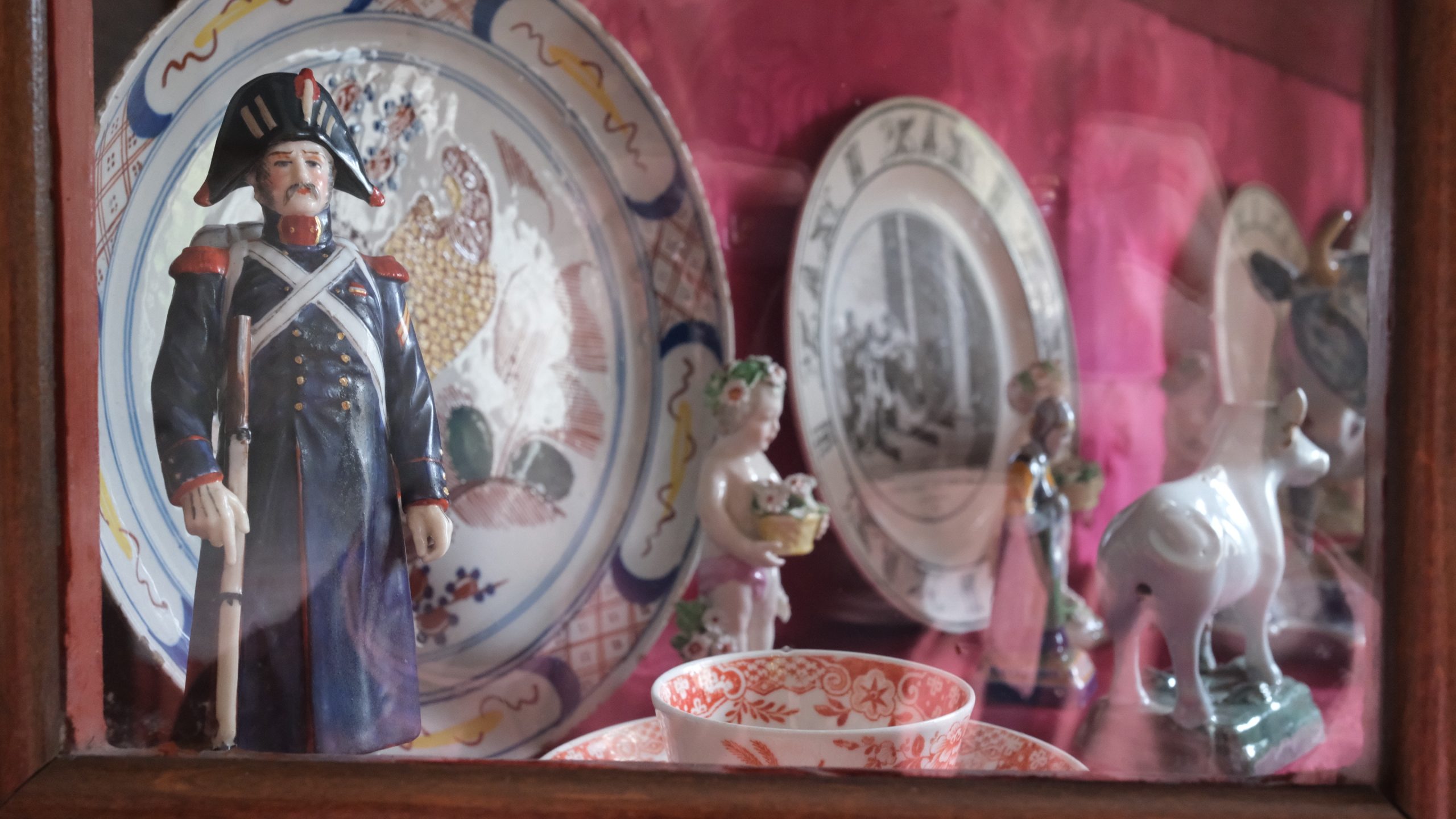 Kasteel-Rosendael-miniatuur-blauwe-slaapkamer